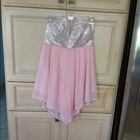 [LIKE 🆕]: Strapless Sequined Light Pink Romper - Picture 5 of 7